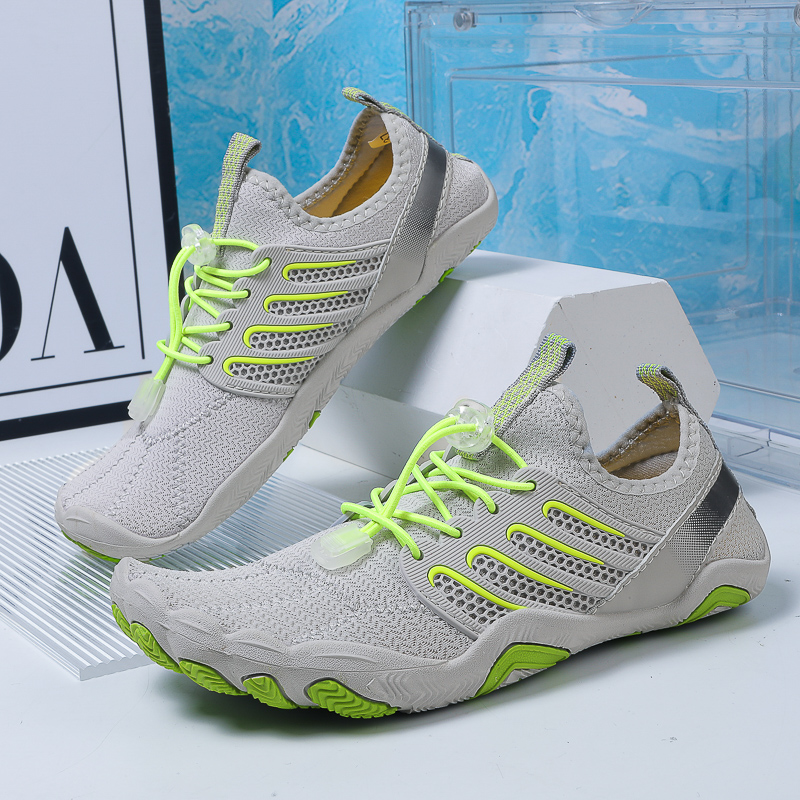 New Men Water Shoes Aqua Shoes - Fishing Waders のレビューと価格